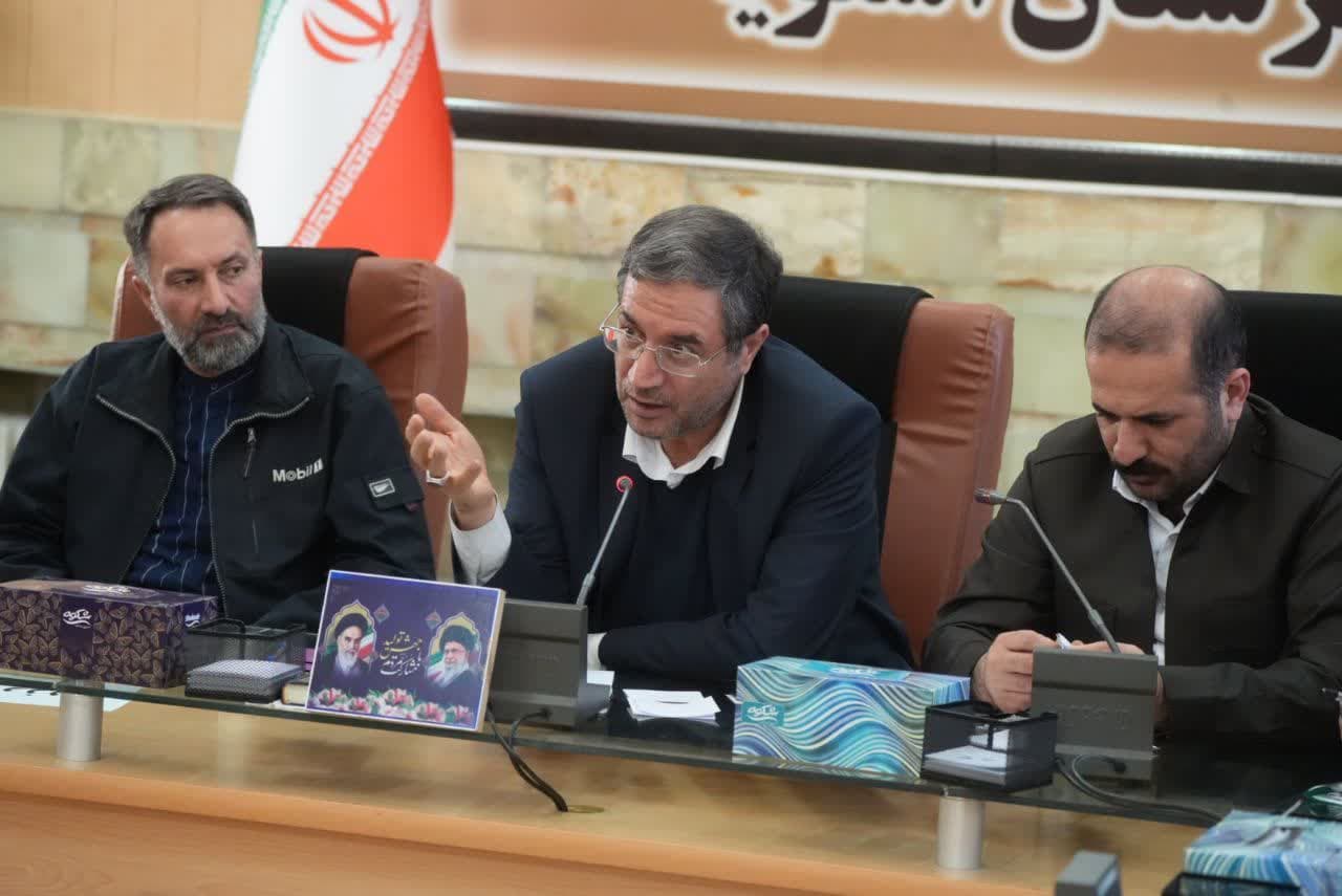 برگزاری جلسه معتمدین، مدیران و فعالین اقتصادی شهرستان اشنویه با استاندار آذربایجانغربی + تصاویر