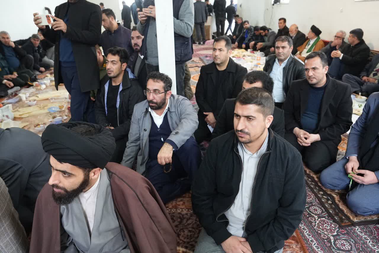 حضور استاندار آذربایجان‌غربی در آستان مقدس امامزاده سیدتاج‌الدین خوی + تصاویر