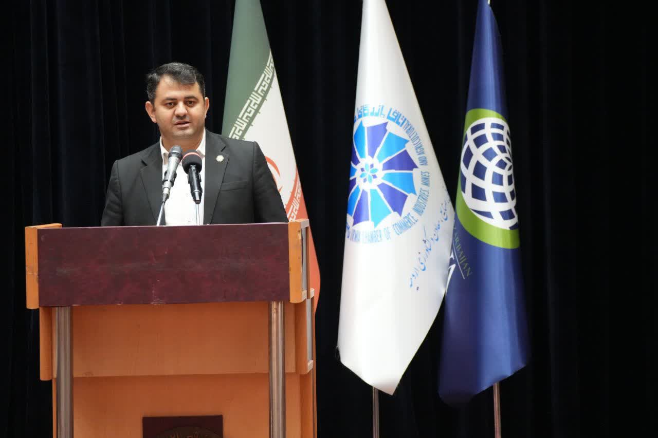 برگزاری نشست بررسی چالشها و راهکارهای توسعه اقتصادی آذربایجانغربی + تصاویر