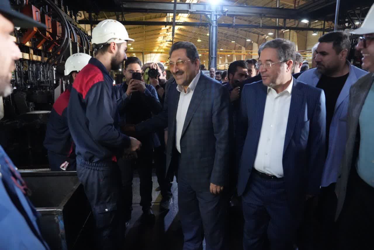 بازدید وزیر صمت و استاندار آذربایجانغربی از شرکت صنایع شیشه زابسان ارومیه + تصاویر