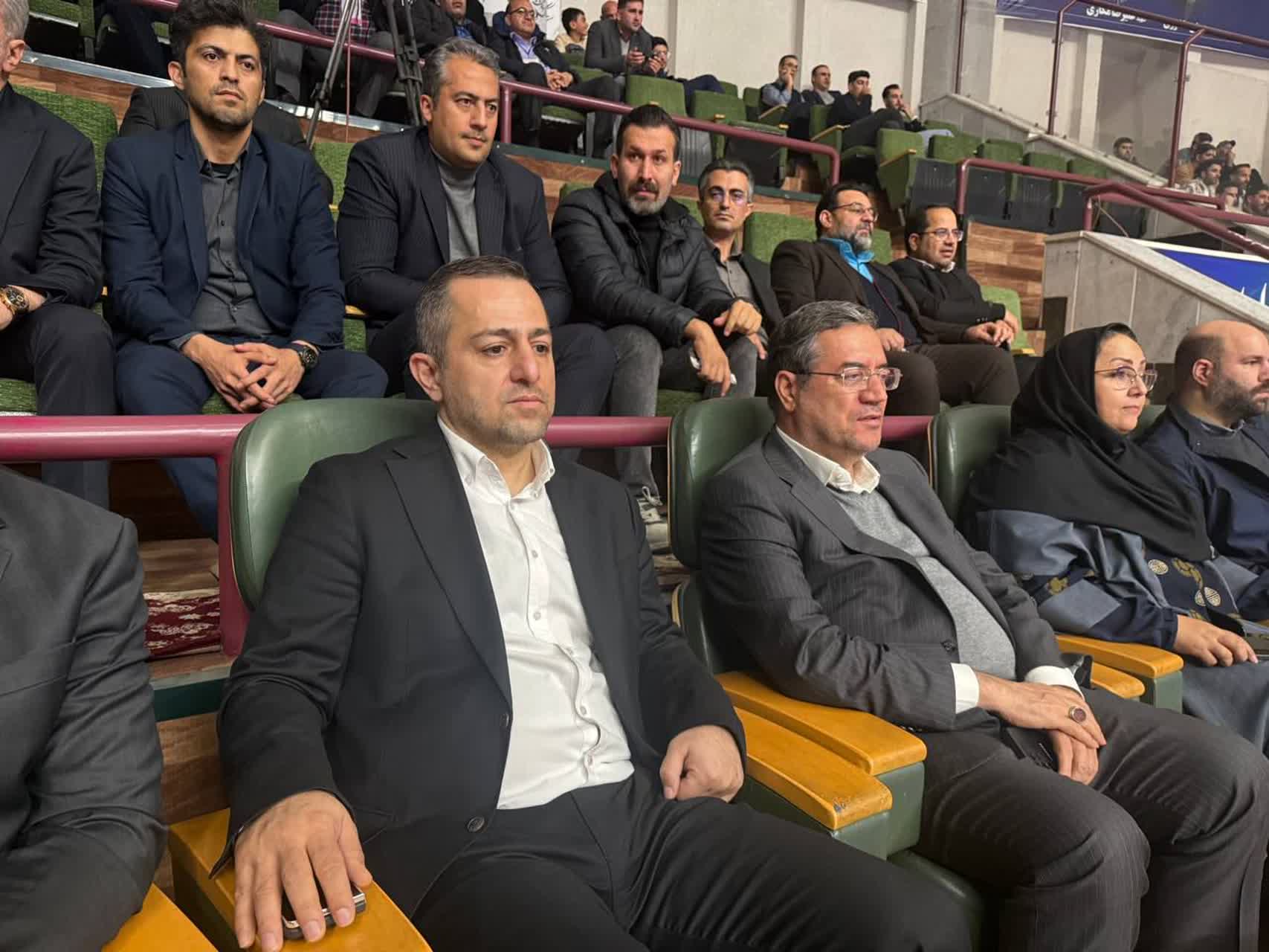 حضور استاندار آذربایجانغربی در ورزشگاه غدیر ارومیه + تصاویر