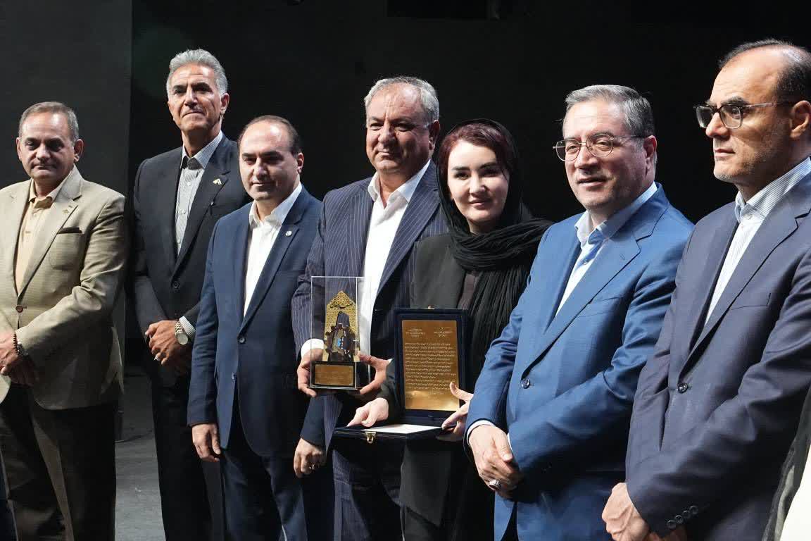 آلبوم تصویری / تجلیل از جهادگران صنعت و معدن آذربایجان‌غربی