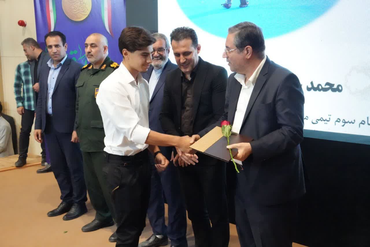 آلبوم تصویری / برگزاری آیین تجلیل از قهرمانان جهانی و آسیایی آذربایجانغربی