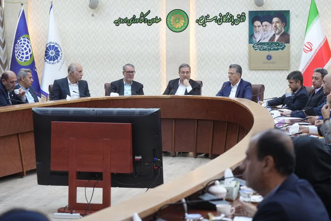 آلبوم تصویری / برگزاری جلسه شورای گفتوگوی دولت و بخش خصوصی آذربایجانغربی