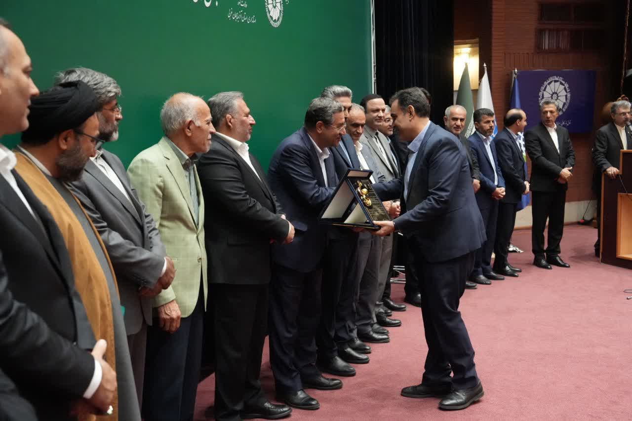 برگزاری نشست بررسی چالشها و راهکارهای توسعه اقتصادی آذربایجانغربی + تصاویر