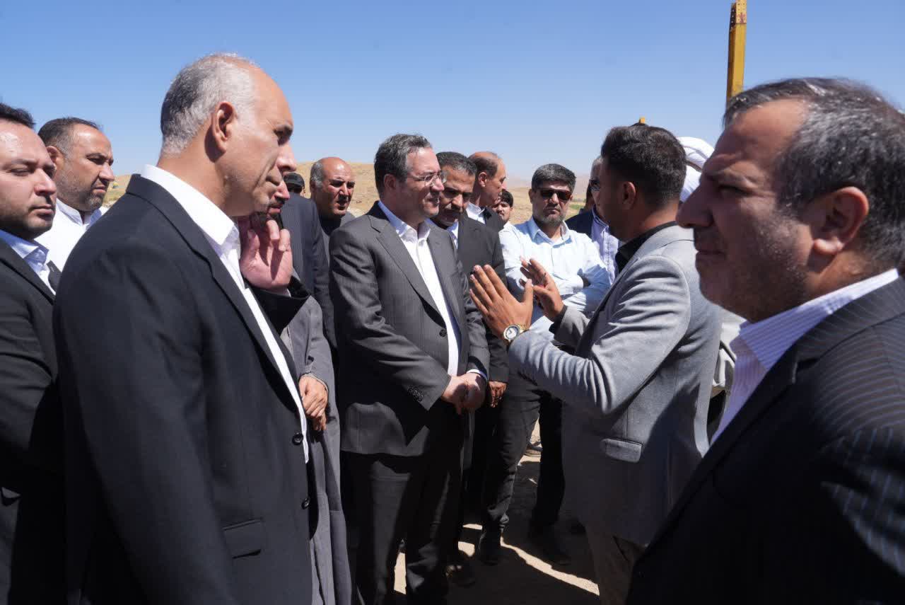 بازدید استاندار آذربایجانغربی از پروژه مجتمع بومگردی و تفریحی در تکاب + تصاویر