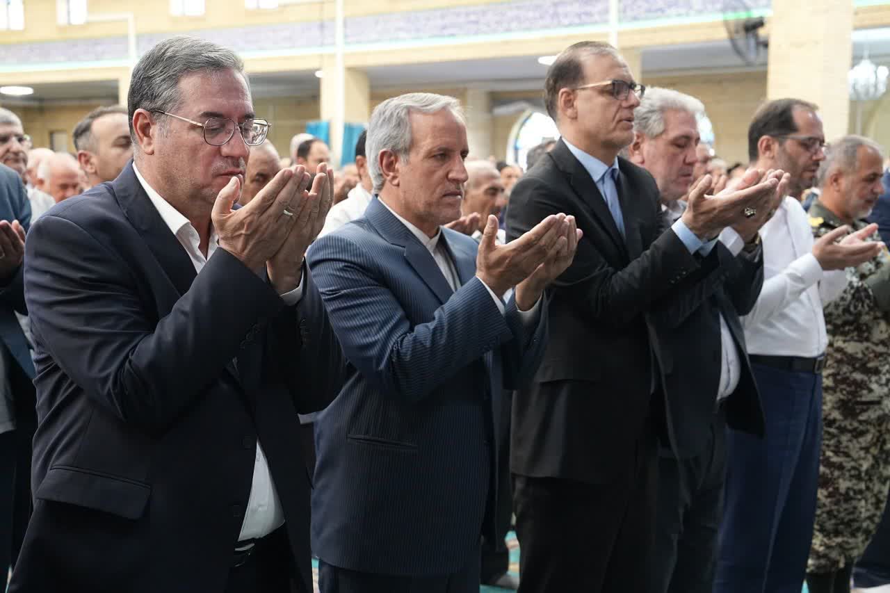 سخنرانی استاندار آذربایجان‌غربی در جمع نمازگزاران ارومیه + تصاویر
