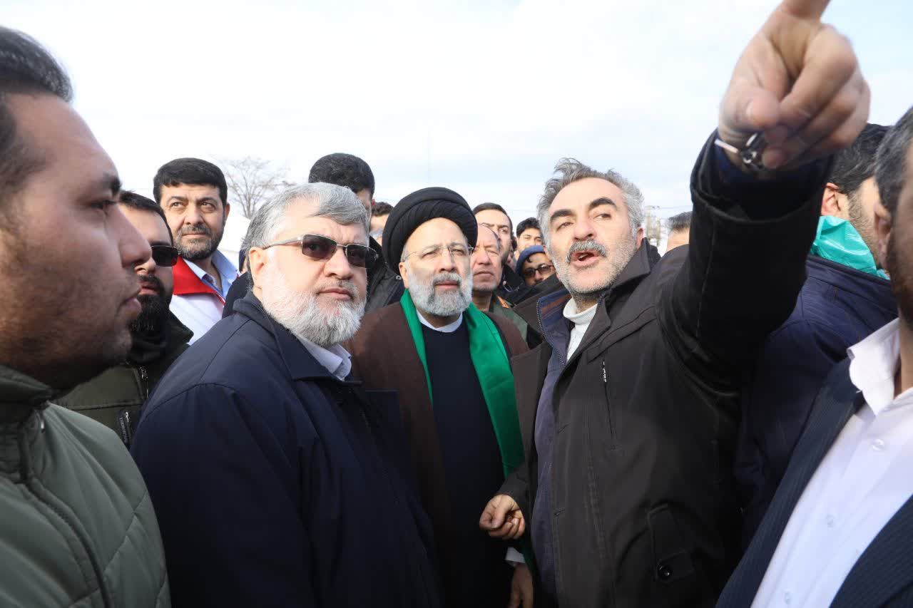 آلبوم تصویری / بازدید رئیس جمهور از روند اسکان اضطراری و برخی از مناطق زلزلهزده شهرستان خوی