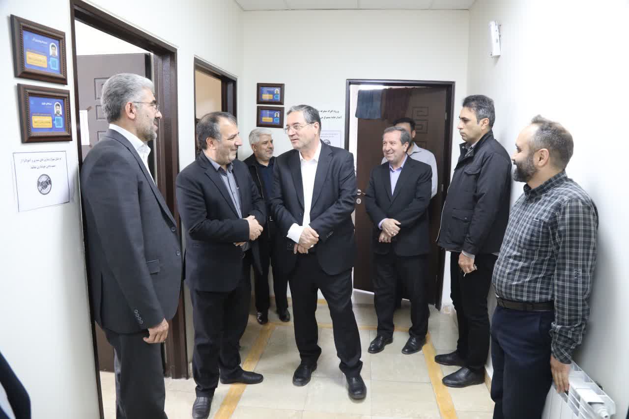 خدمت به مردم باید به یک باور اصیل در میان مدیران تبدیل شود