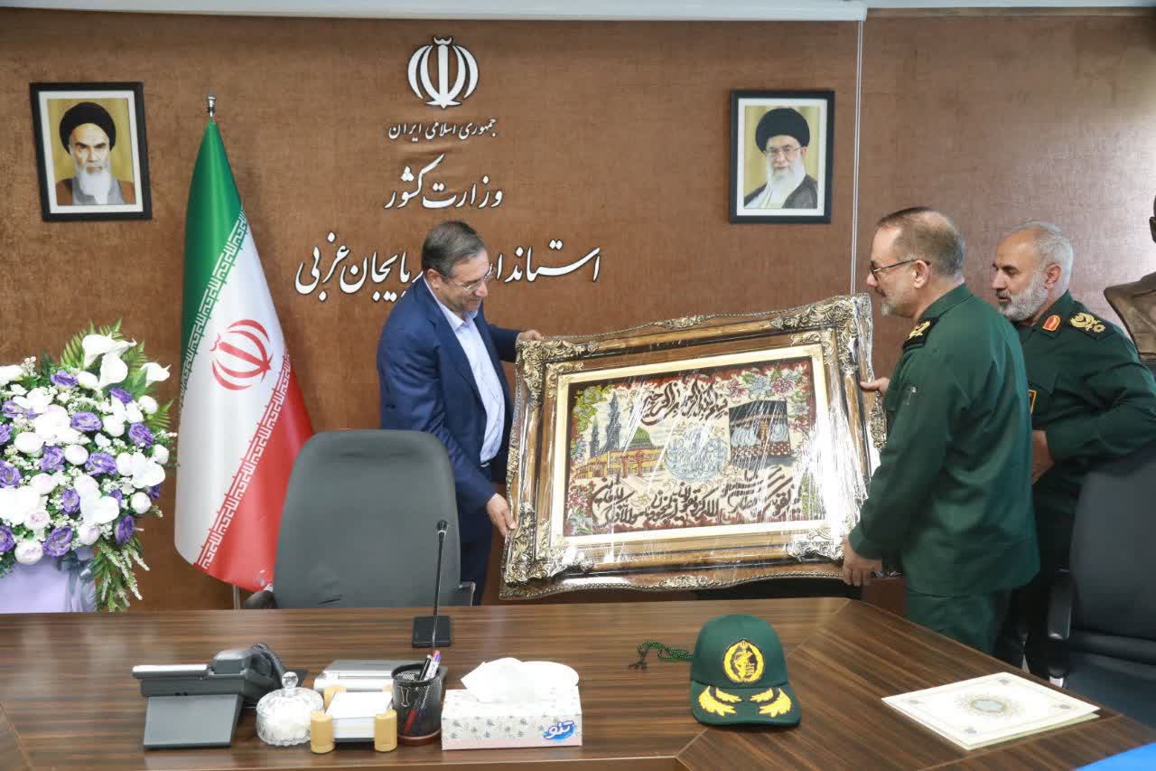 دیدار جمعی از فرماندهان سپاه با استاندار آذربایجانغربی + تصاویر