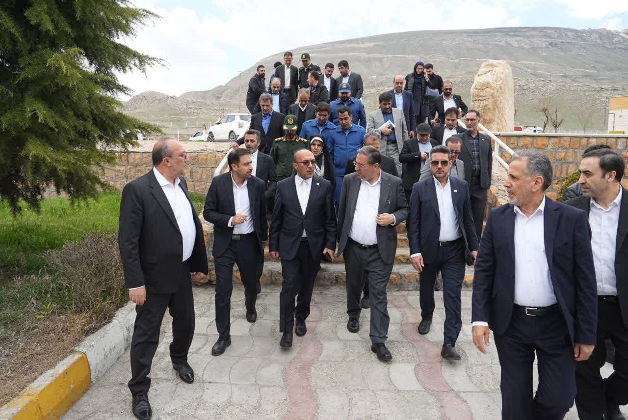 بهره‌برداری از سامانه پیشرفته ایکس‌ری کامیونی شهید باکری در مرز بازرگان + تصاویر