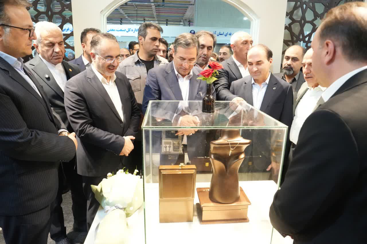 افتتاح اولین نمایشگاه تخصصی طلا و جواهر در ارومیه + تصاویر