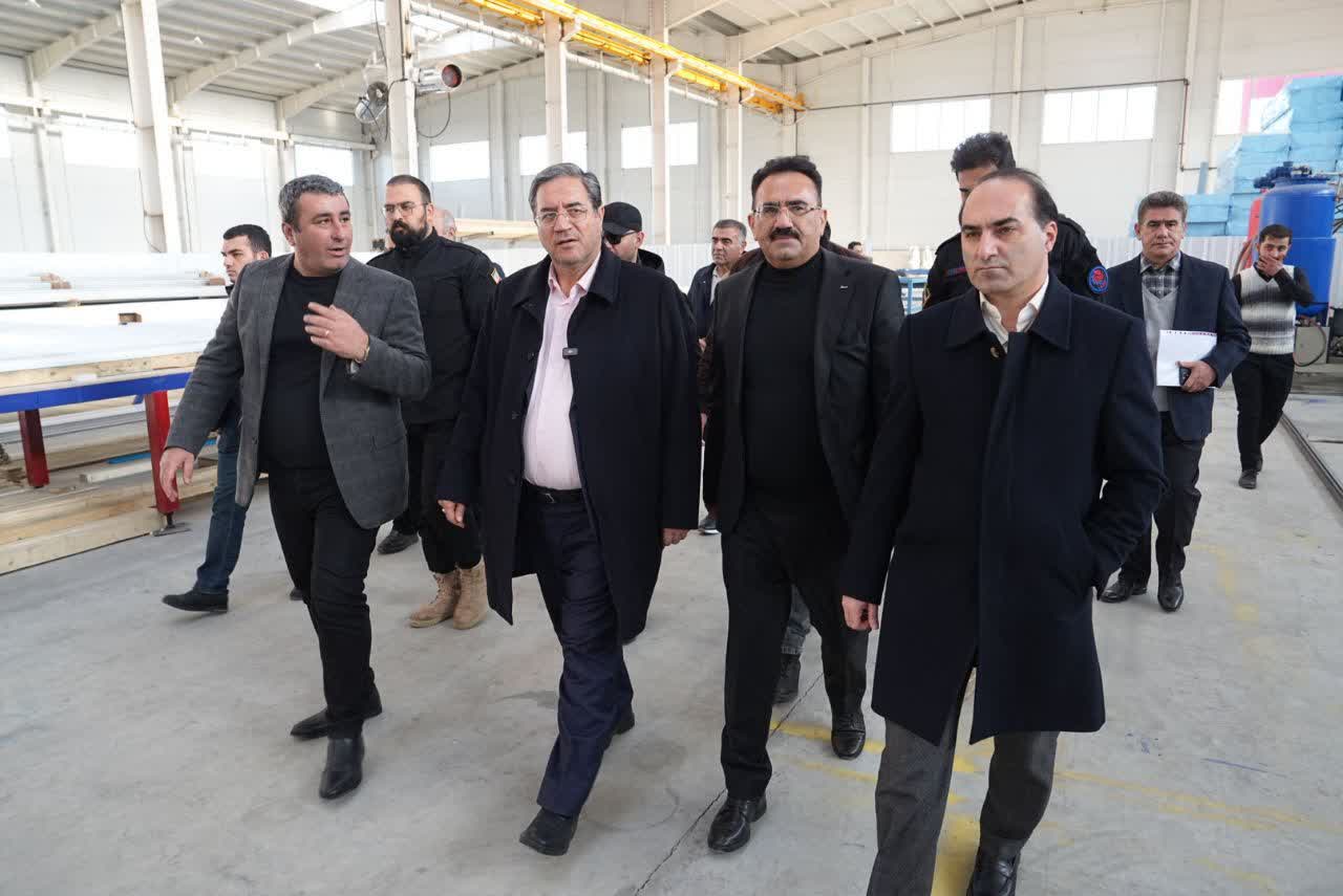 بازدید استاندار آذربایجان‌غربی از کارخانه فیلپا در ارومیه + تصاویر