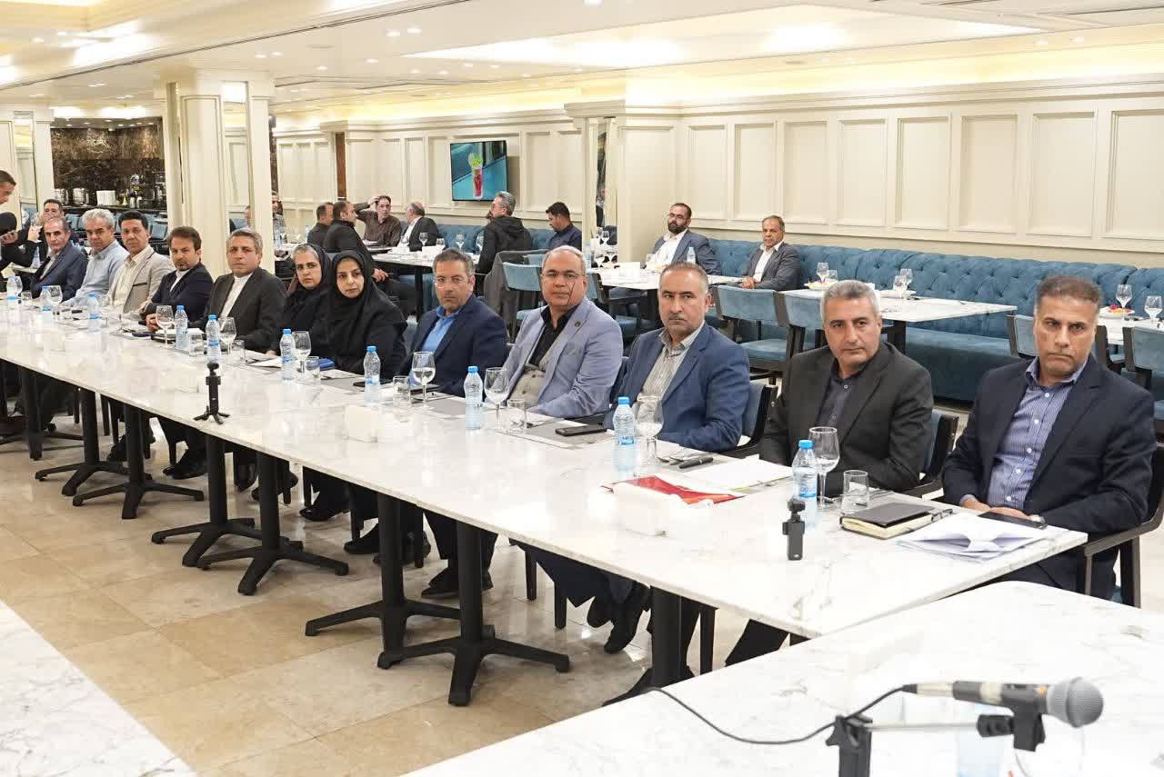 در مسیر توسعه صادرات و بهرهگیری از ظرفیتهای مرزی آذربایجانغربی