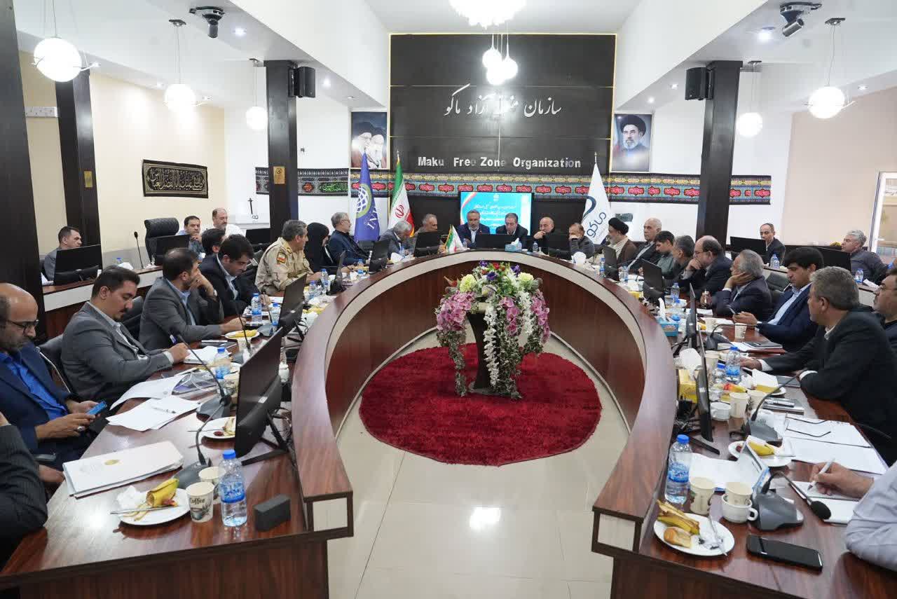 بررسی راهکارهای تسهیل امور بازرگانی و روانسازی لجستیک کالا در مرز بازرگان + تصاویر