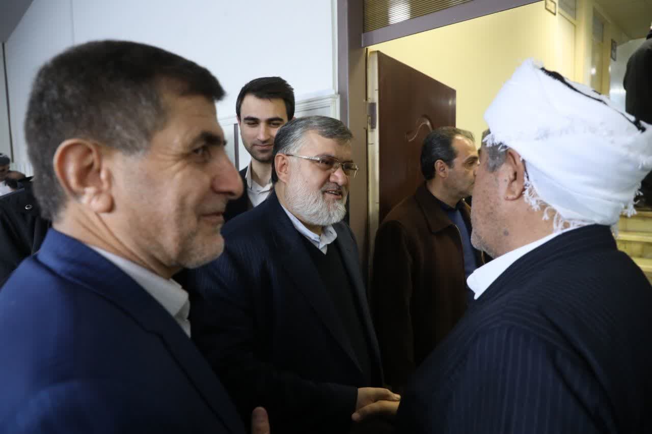 آلبوم تصویری / دیدار استاندار آذربایجانغربی با جمعی از روحانیون، سران طوایف و عشایر شهرستان پیرانشهر
