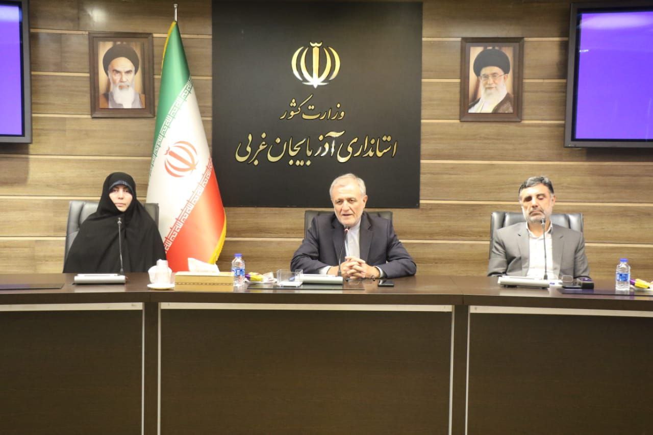 آلبوم تصویری / نشست بانوان شاغل در استانداری با معاونین استاندار آذربایجان غربی