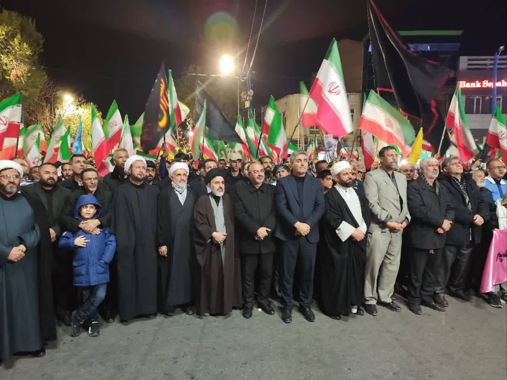 تداوم مقاومت و حضور آگاهانه مردم در خیابان پایه گذار امنیت استان + تصاویر