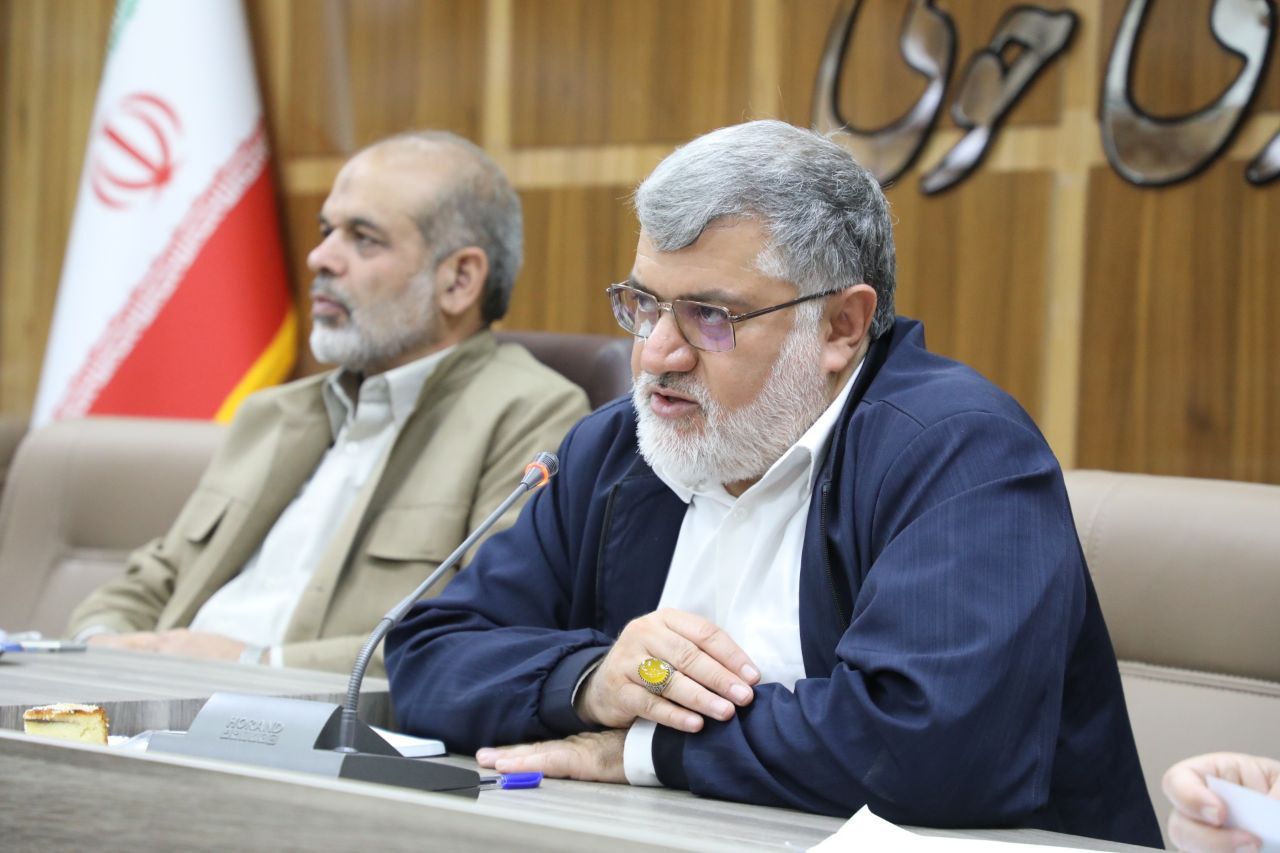 آلبوم تصویری / حضور وزیر کشور در مناطق زلزله زده شهرستان خوی