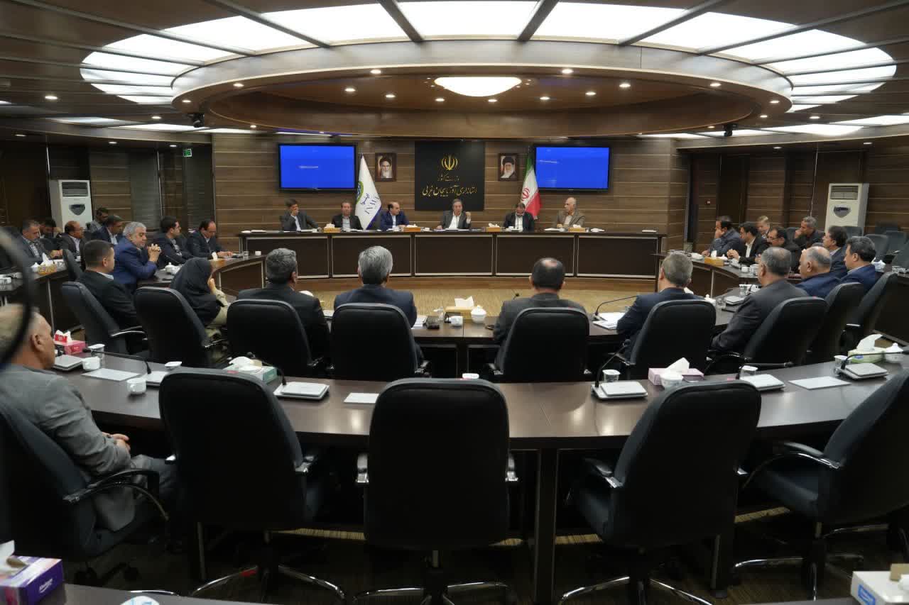 برگزاری جلسه بررسی آخرین وضعیت صنایع خودرو، نیرومحرکه و قطعهسازی در آذربایجانغربی + تصاویر