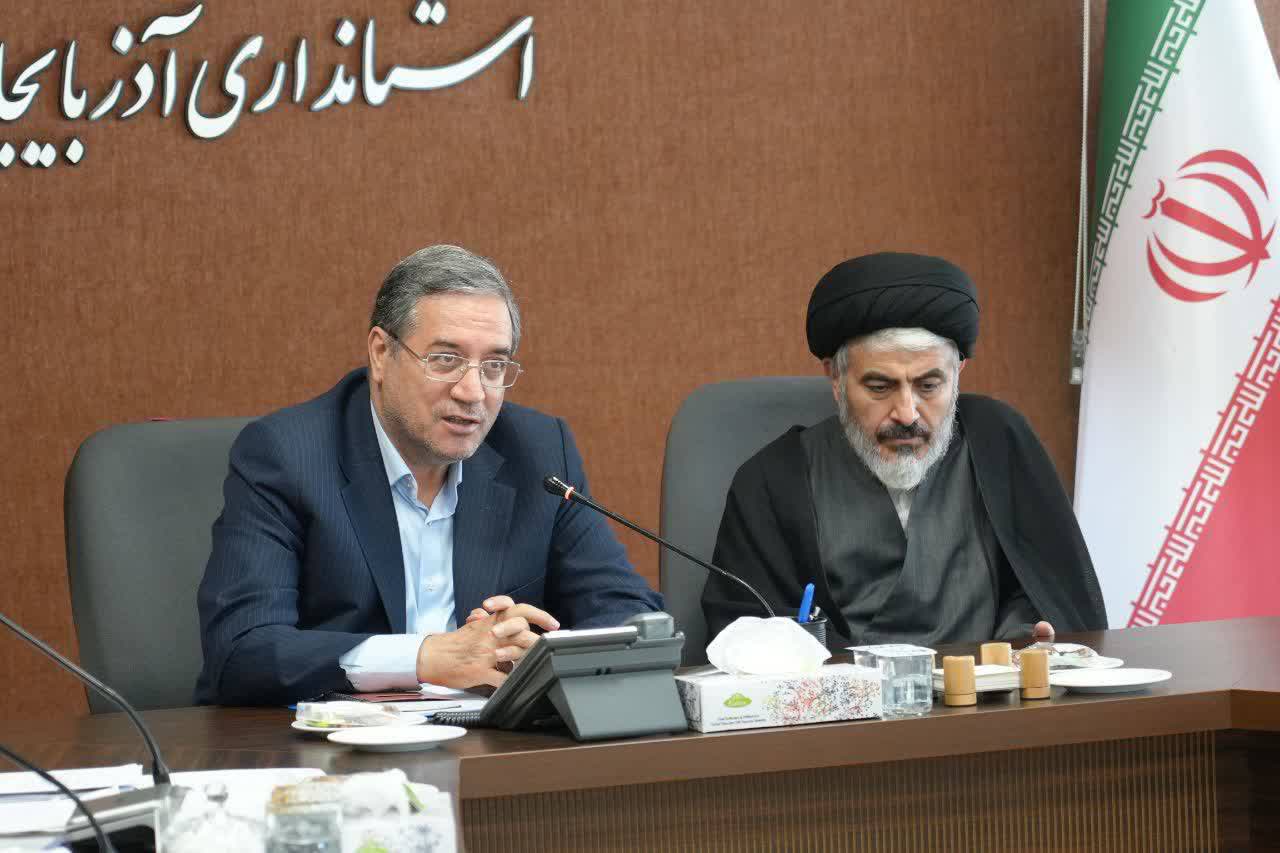 برگزاری جلسه ستاد پشتیبانی جنگ و بازسازی مناطق آسیب دیده در آذربایجانغربی + تصاویر