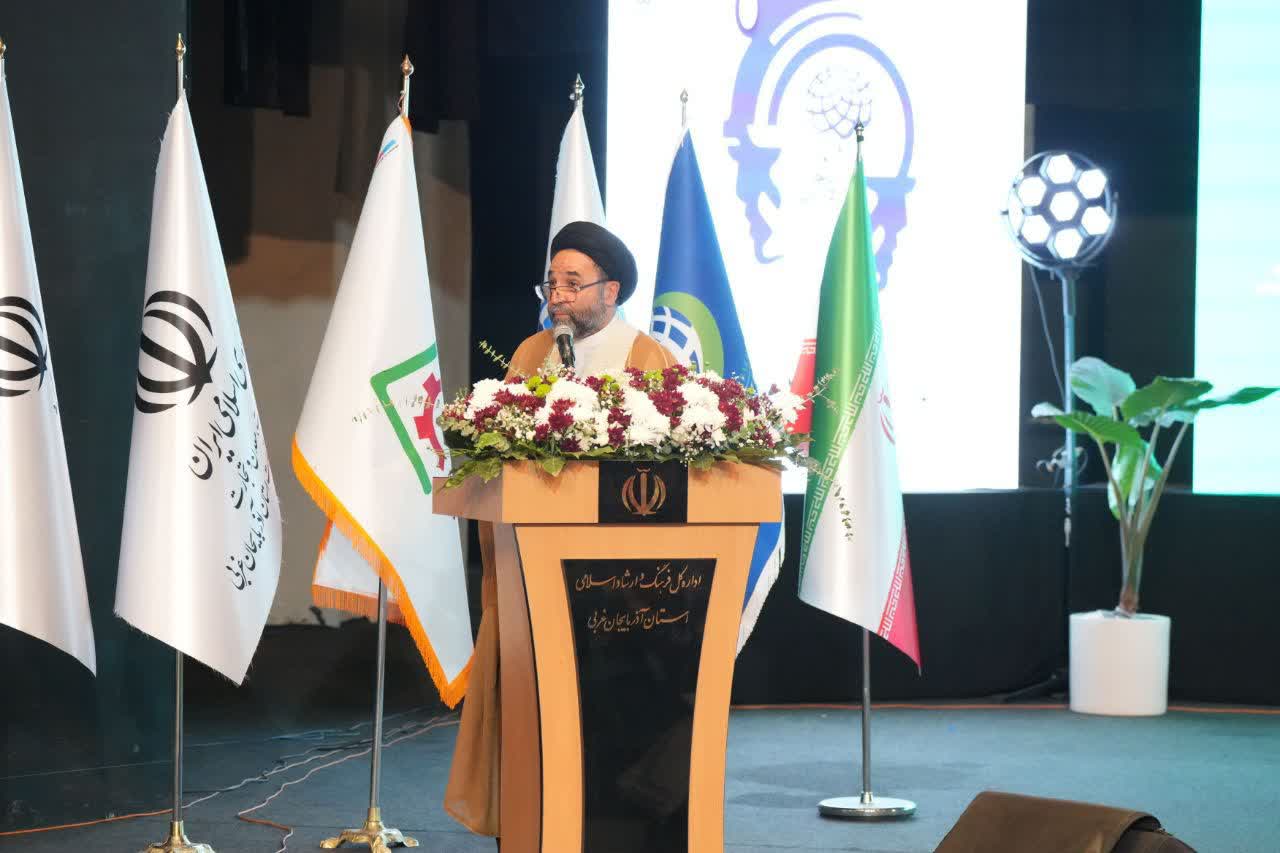 برگزاری آیین تجلیل از صنعتگران، معدنکاران و پیشکسوتان عرصه تولید در آذربایجانغربی + تصاویر