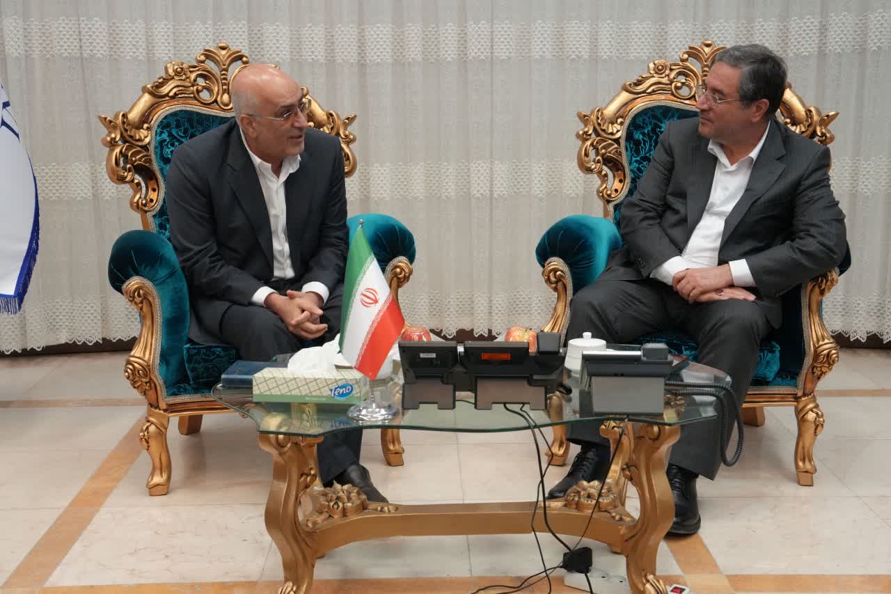 دیدار رئیس امور برنامه و بودجه استانهای سازمان برنامه و بودجه کشور با استاندار آذربایجانغربی + تصاویر