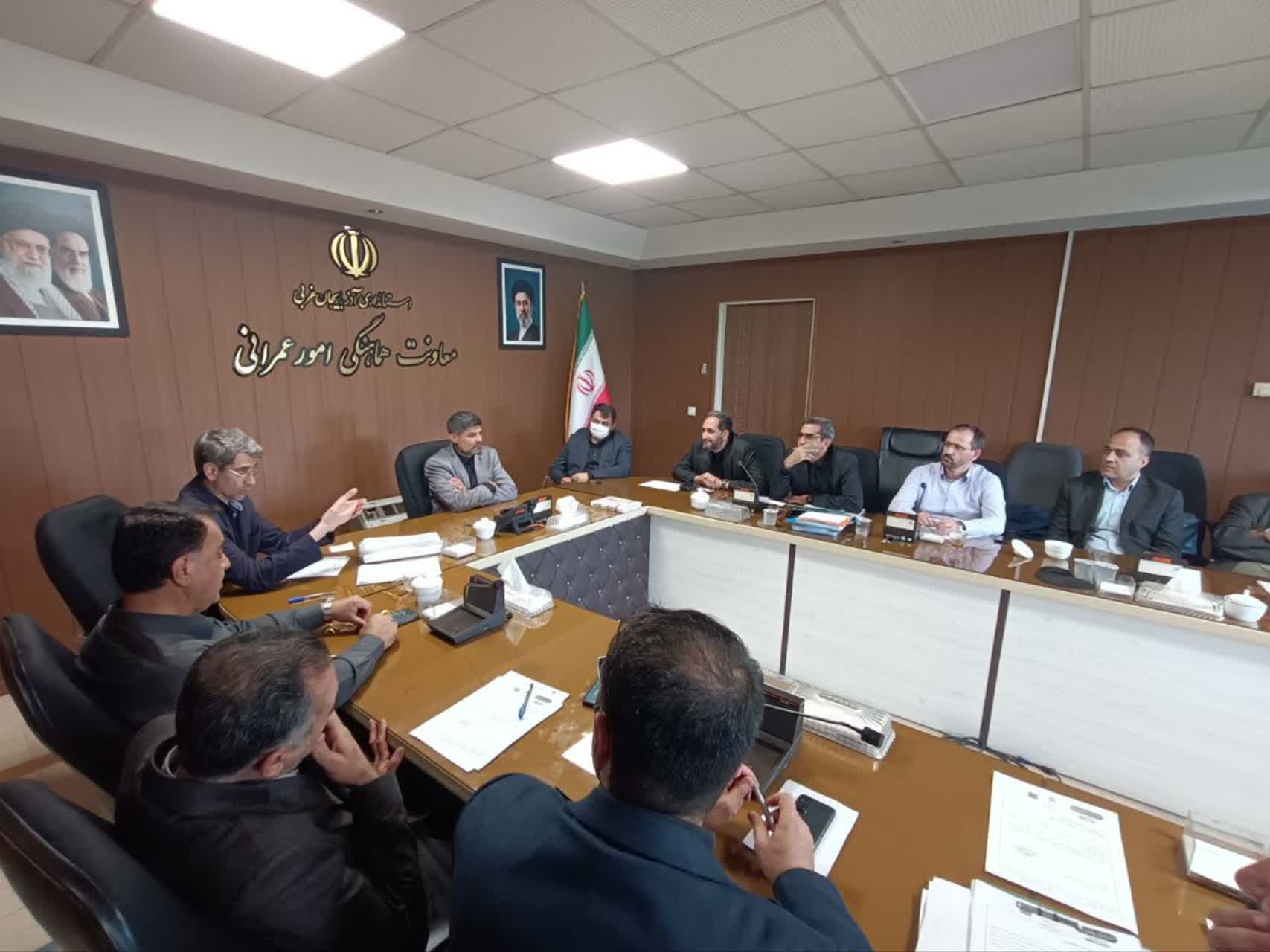 پیگیری تسریع اجرای پروژههای مشارکتی و رفع موانع سرمایهگذاری در آذربایجانغربی