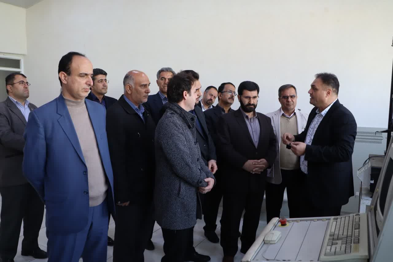 بازدید معاون هماهنگی امور اقتصادی استاندار آذربایجان غربی از دو شرکت تولیدی و صنعتی در ارومیه + تصاویر