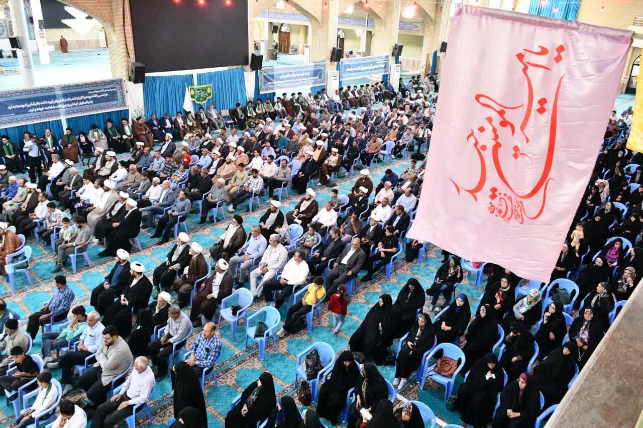 آلبوم تصویری / حضور استاندار آذربایجانغربی در جشن بزرگ غدیر خم در مصلی امام خمینی (ره ) ارومیه