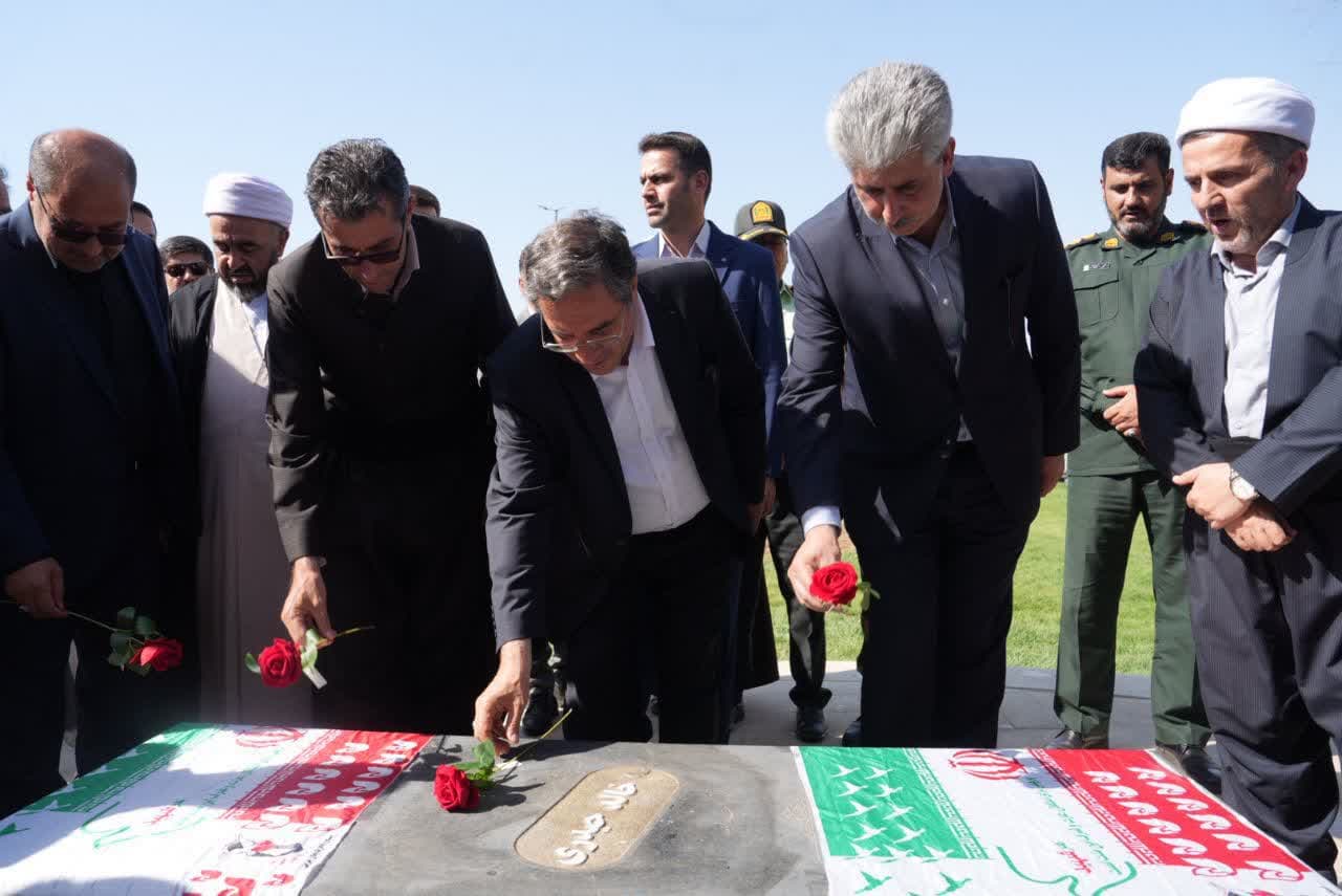 آغاز سفر استاندار آذربایجانغربی به شهرستان مهاباد + تصاویر