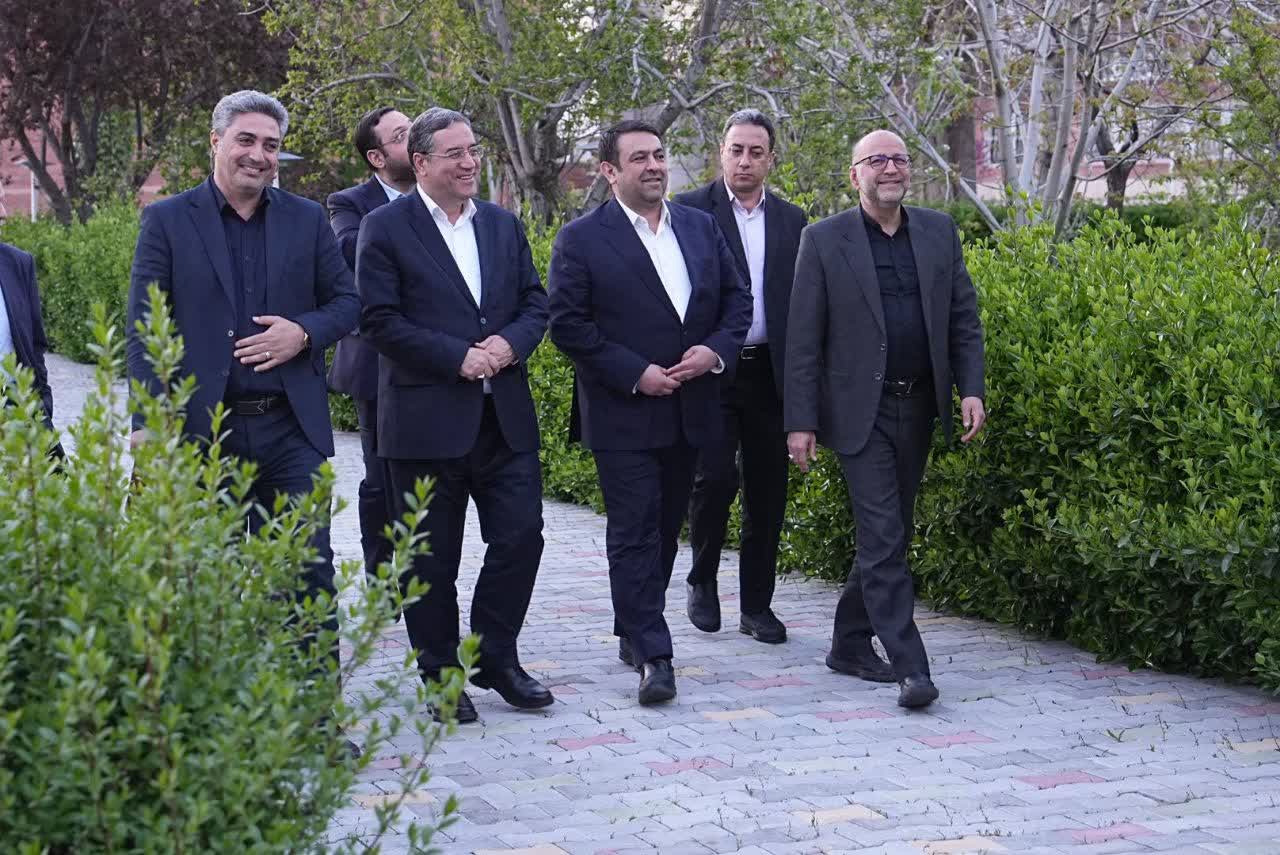 دیدار مدیرعامل بانک ملی و معاون وزیر اقتصادی و دارایی با استاندار آذربایجان‌غربی + تصاویر