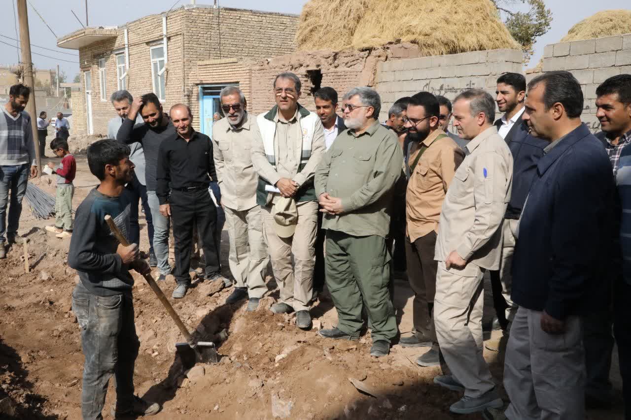 آلبوم تصویری / بازدید استاندار آذربایجانغربی از روند آواربرداری و بازسازی مناطق زلزلهزده شهرستان خوی