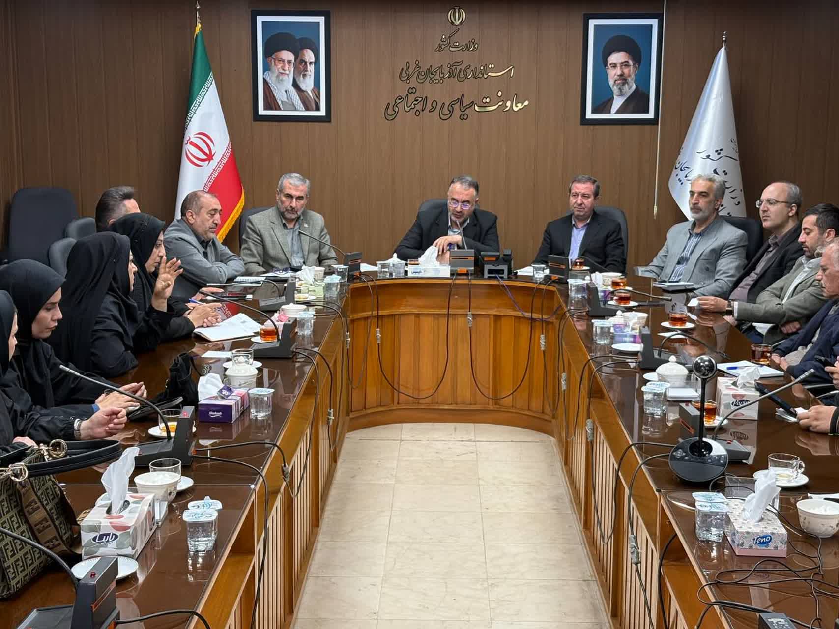 همصدایی برای ساختن فردای روشن آذربایجانغربی