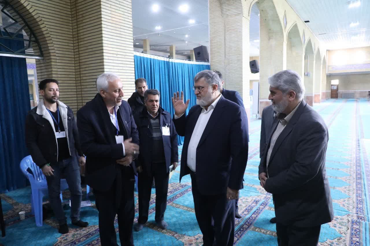 آلبوم تصویری / بازدید استاندار آذربایجانغربی از شعب اخذ رای در ارومیه