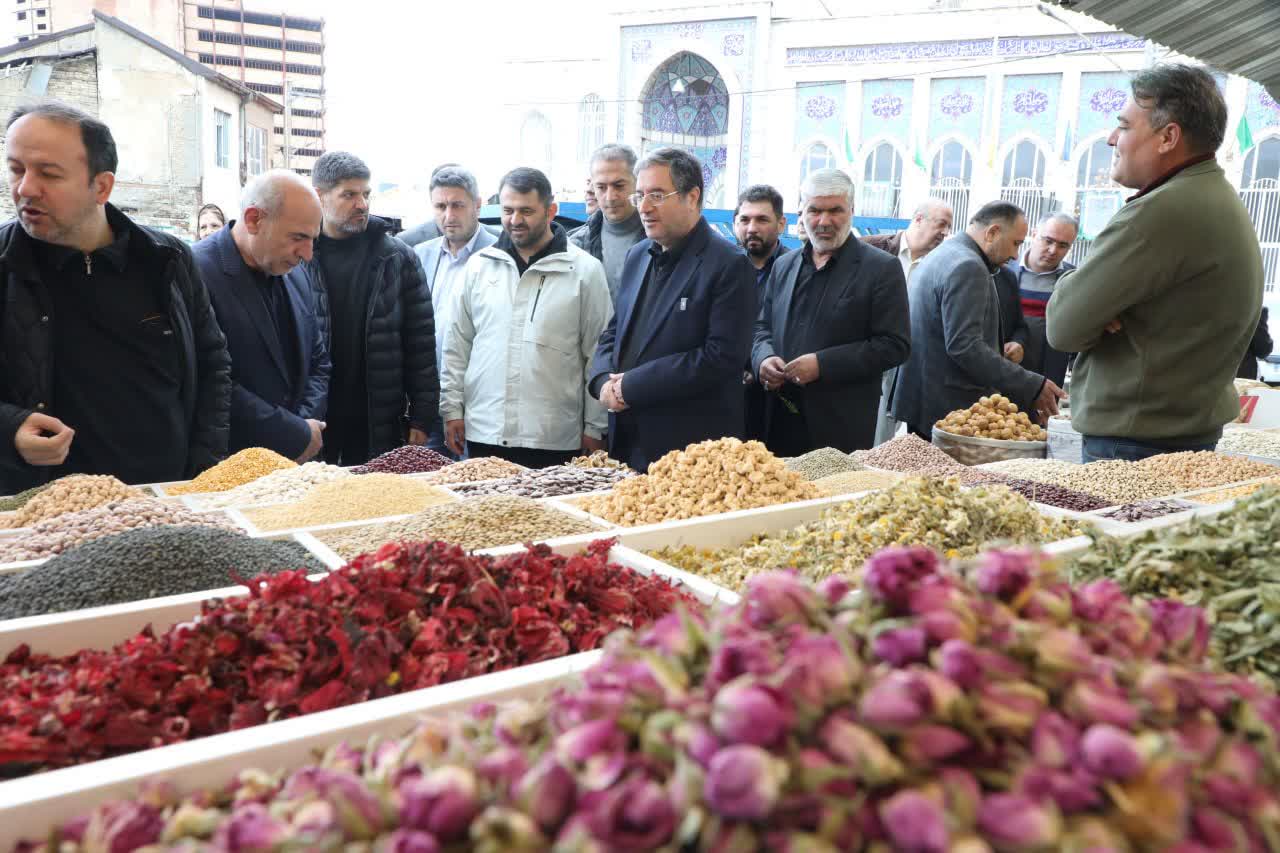 بازدید استاندار آذربایجان‌غربی از بازار ارومیه + تصاویر