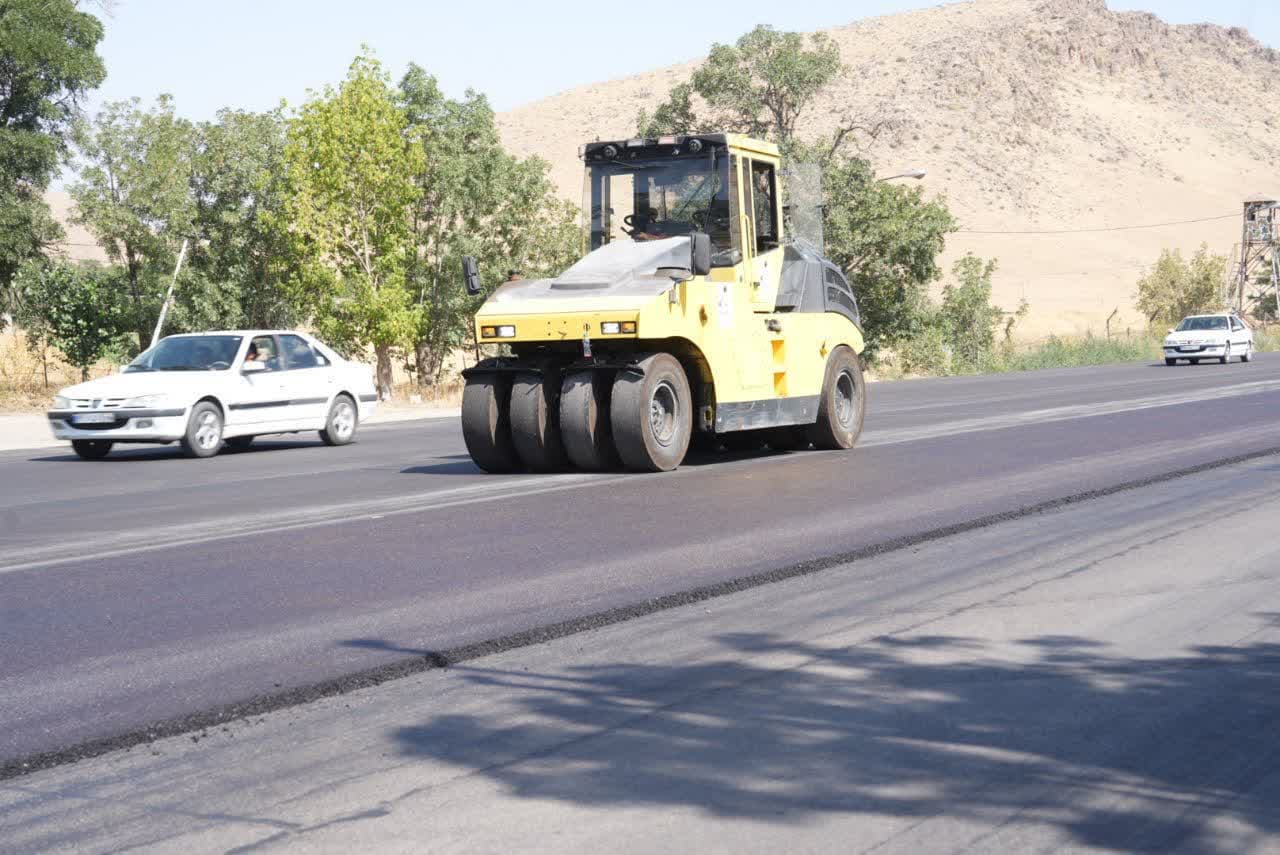 بازدید استاندار آذربایجانغربی از عملیات راهسازی محور نقده - پیرانشهر + تصاویر