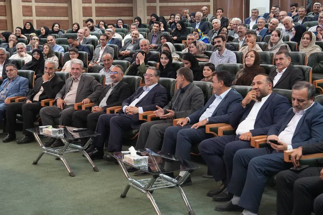 آلبوم تصویری / برگزاری آیین تکریم بازنشستگان استانداری، فرمانداریها و بخشداریهای آذربایجانغربی