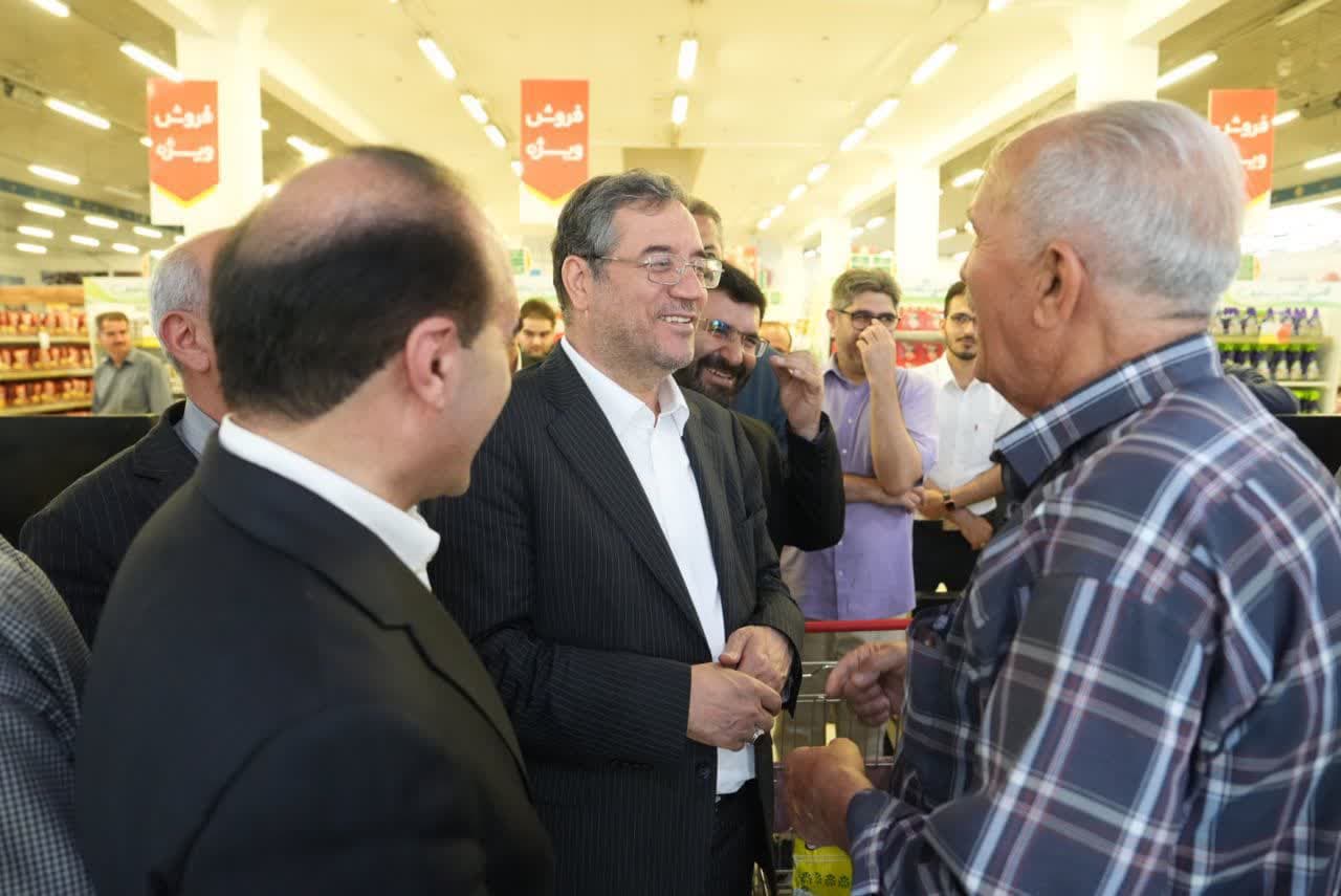 بازدید استاندار آذربایجانغربی از فروشگاههای سطح شهر ارومیه + تصاویر