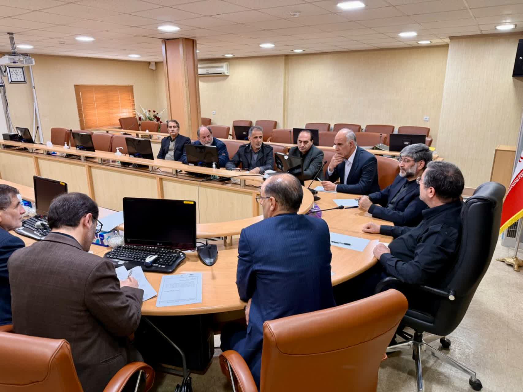 اتخاذ تمهیدات ویژه برای تأمین کالاهای اساسی و تنظیم بازار شب عید