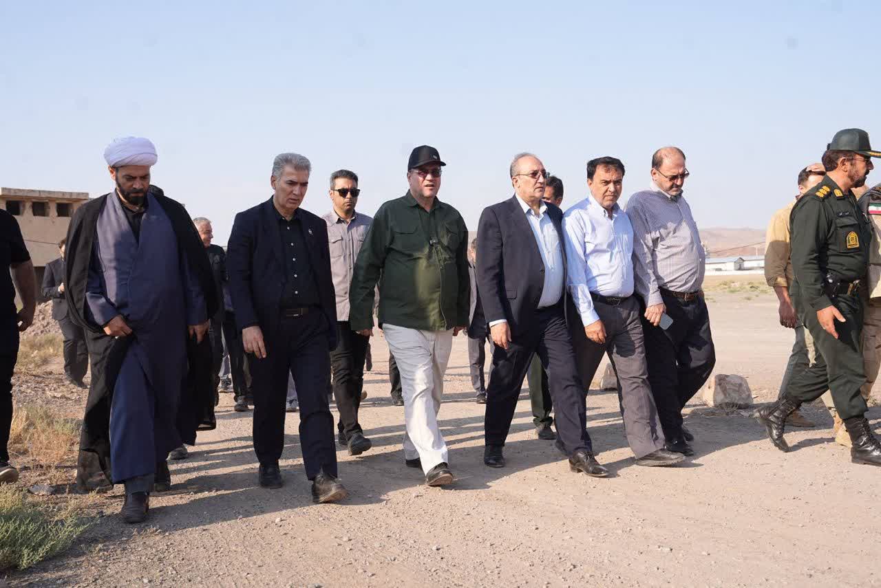 بازدید استاندار آذربایجانغربی از مسجد بینراهی امام خمینی (ره) + تصاویر