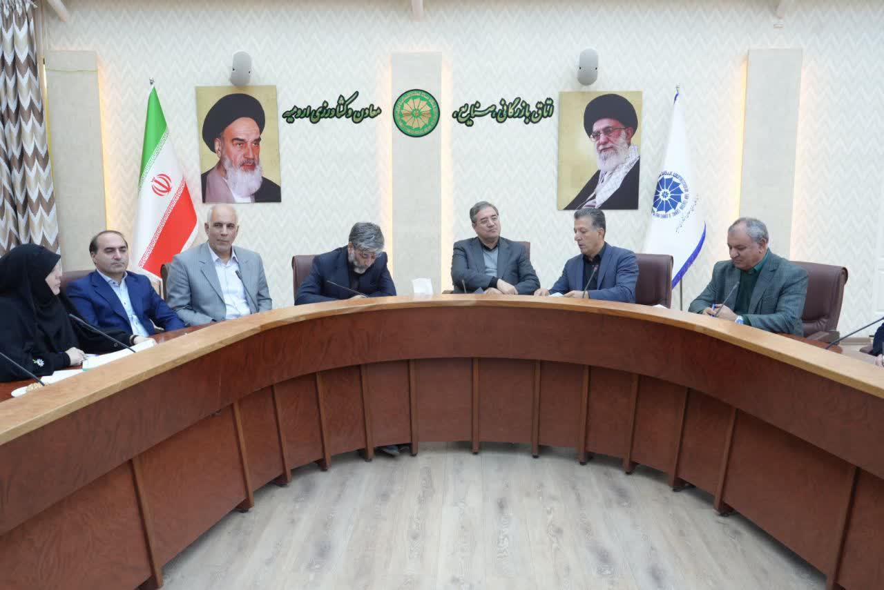 برگزاری جلسه بررسی مسائل و مشکلات بانوان کارآفرین و فعال اقتصادی آذربایجانغربی + تصاویر