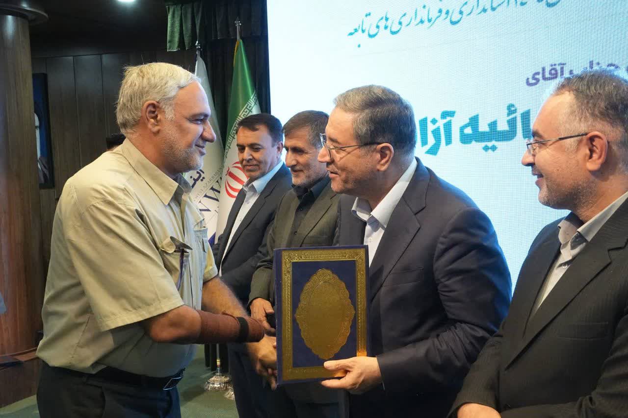 آلبوم تصویری / برگزاری آیین تکریم بازنشستگان استانداری، فرمانداریها و بخشداریهای آذربایجانغربی