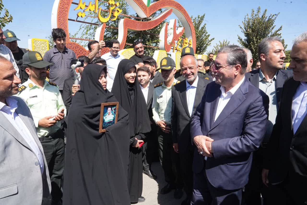 آغاز سفر استاندار آذربایجانغربی به شهرستان سلماس + تصاویر