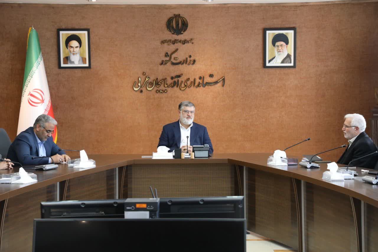 آلبوم تصویری / دیدار شهردار و اعضای شورای اسلامی شهر ارومیه با استاندار آذربایجانغربی