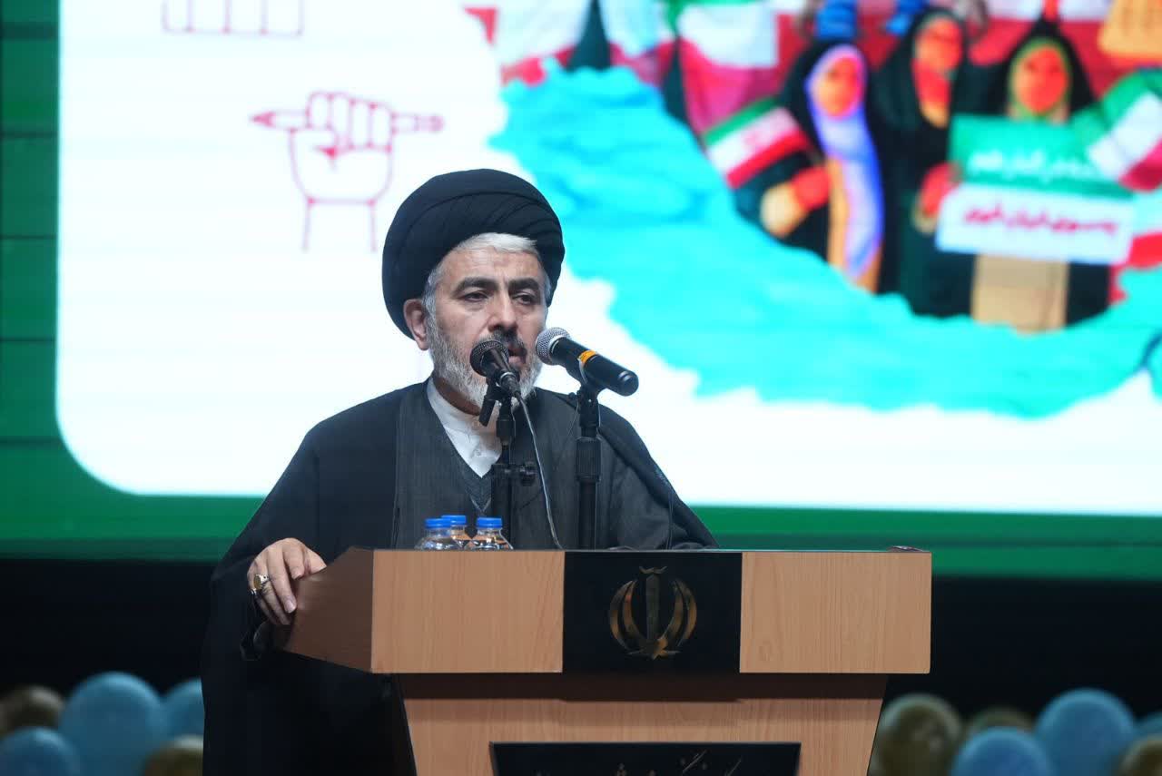 برگزاری همایش ایران قوی در ارومیه + تصاویر