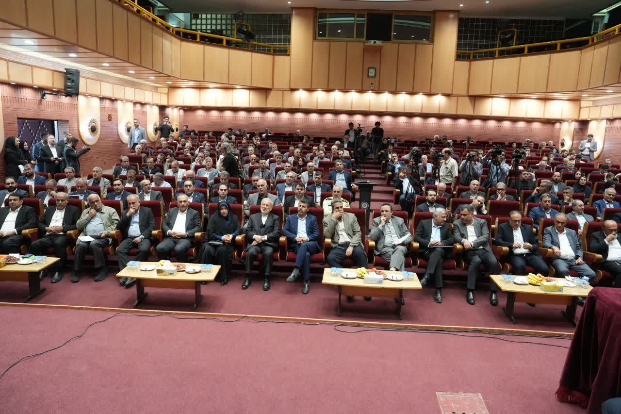 برگزاری نشست بررسی چالشها و راهکارهای توسعه اقتصادی آذربایجانغربی + تصاویر