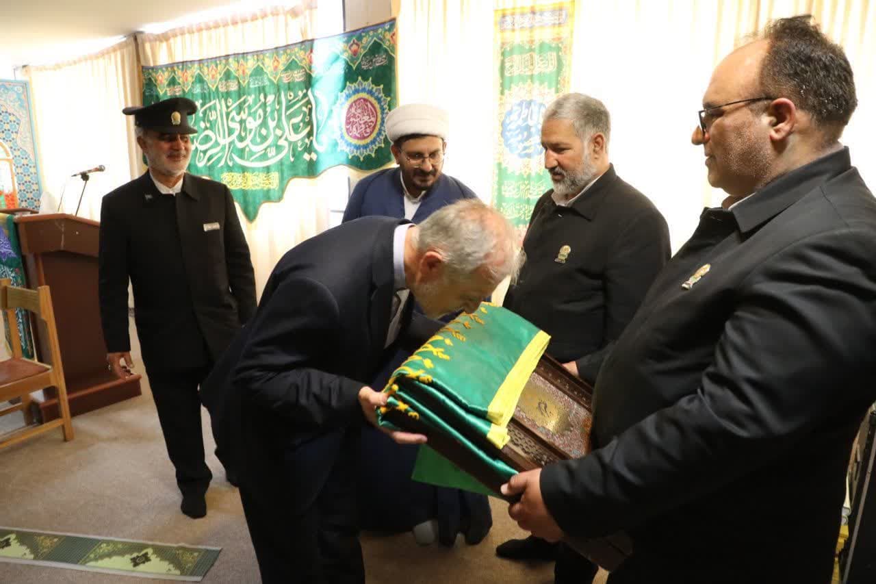 آلبوم تصویری / حضور خادمین حرم مطهر حضرت امام رضا (علیه السلام ) در جمع همکاران استانداری آذربایجانغربی