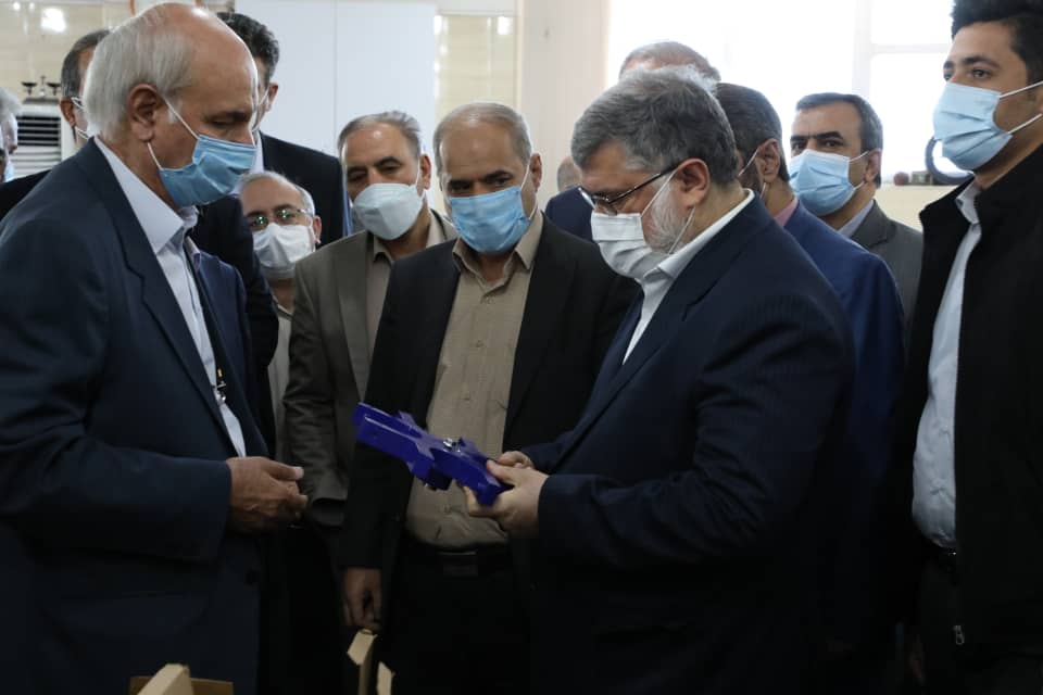 بازدید استاندار آذربایجان غربی از دو واحد دانش بنیان در ارومیه