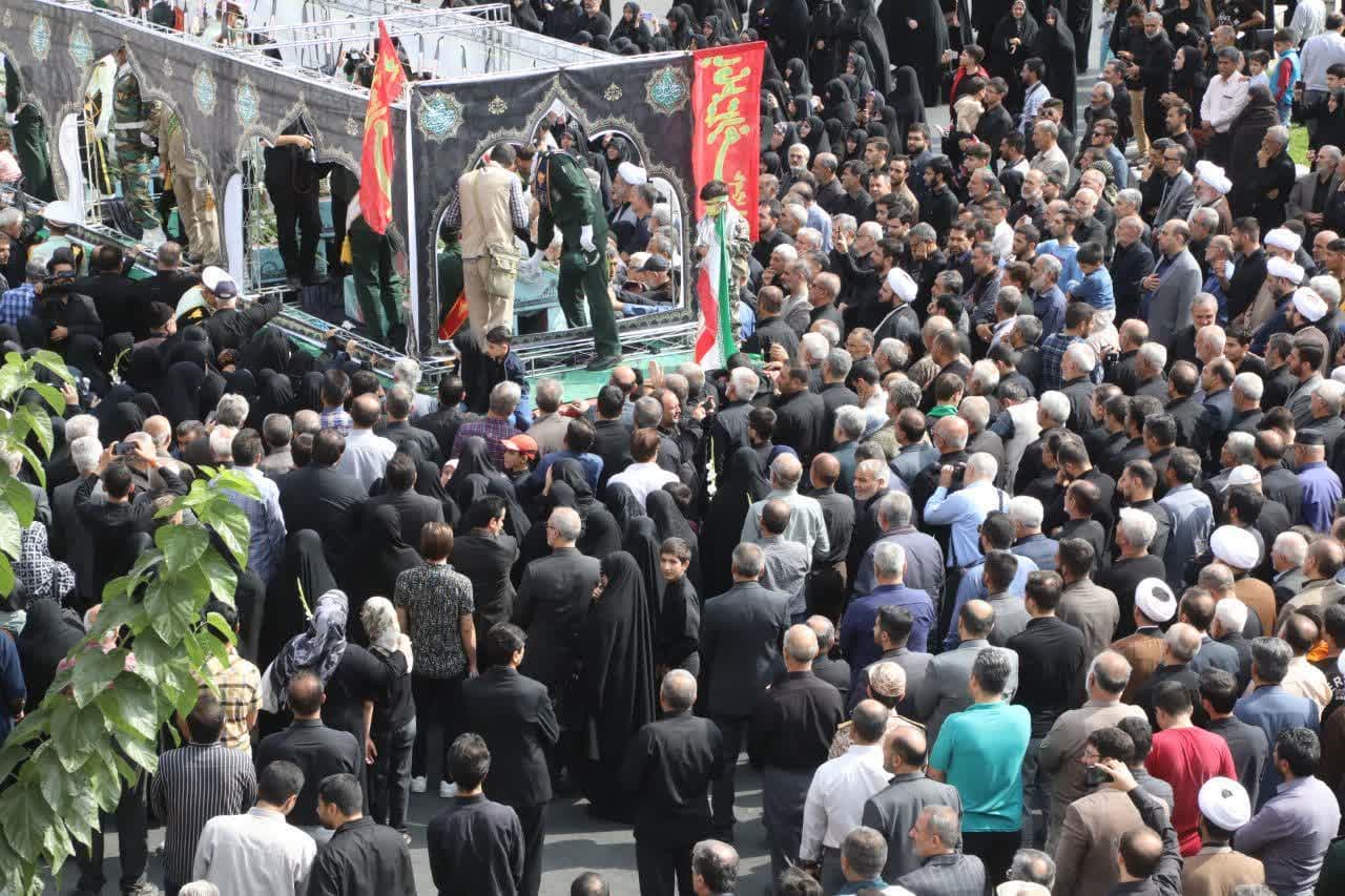 آلبوم تصویری / برگزاری مراسم تشییع پیکر مطهر 23 شهید هشت سال دفاع مقدس در ارومیه